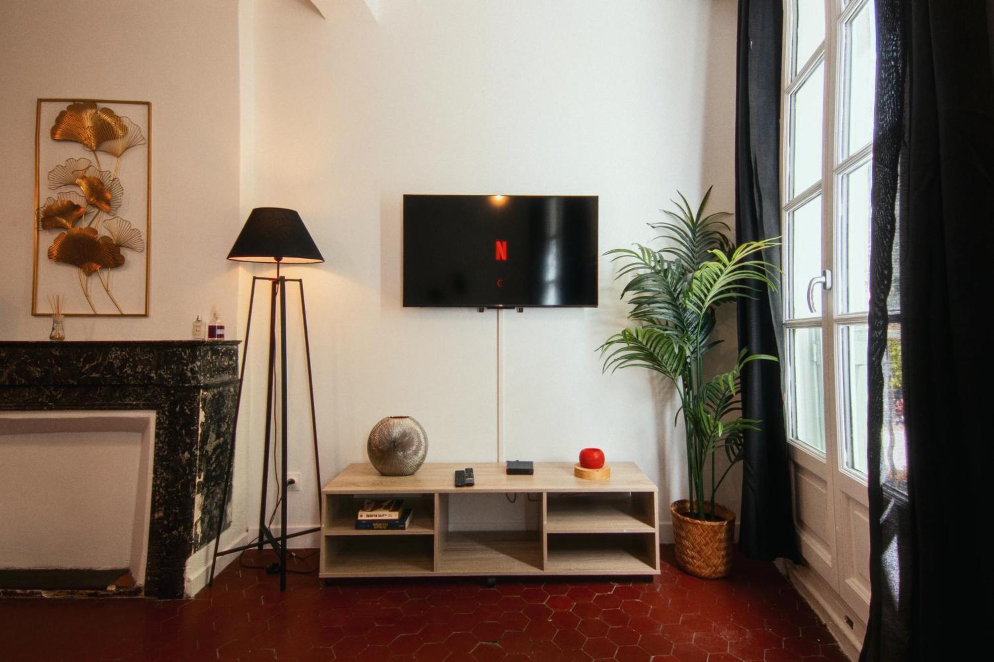 T2 - Centre Historique De Toulon Apartment Luaran gambar