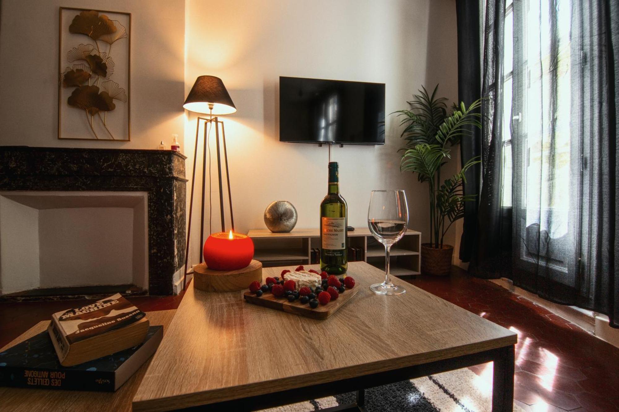 T2 - Centre Historique De Toulon Apartment Luaran gambar